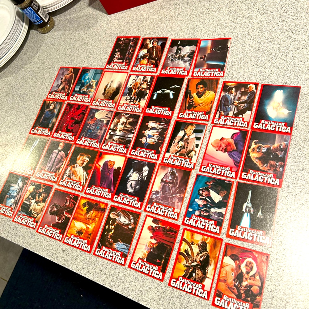 Complete 1978 Vintage Battlestar Galactica Collectors card set 1-36